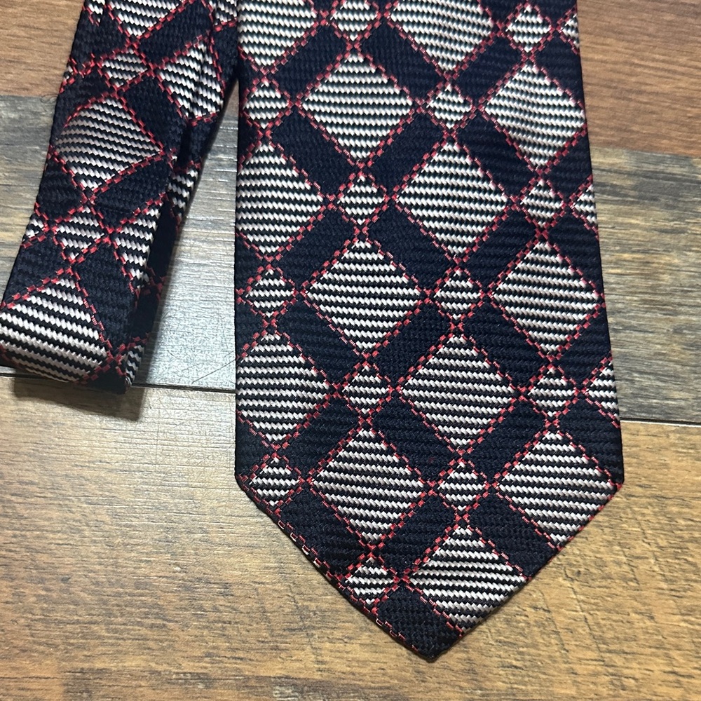 Lanvin Black and Red Geometric Silk Tie - Picture 2 of 4